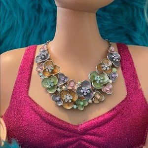 New York & Company NWT flower statement necklace